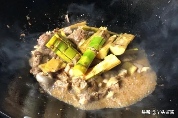 羊肉怎么做好吃而且没有腥味，羊肉怎么煮才能又好吃又没有腥味（记得“1泡1炒4药材”）