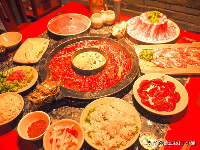 上海情人节去哪里玩，上海情侣去哪里玩（带着“她”来上海这处约会圣地）