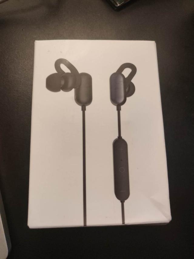 小米蓝牙耳机青春版使用说明，小米蓝牙耳机青春版功能使用（小米运动蓝牙耳机青春版）