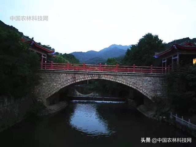 汤峪温泉冬季营业吗营业时间呢，汤峪温泉过年营业么（暂时停下忙碌的脚步）