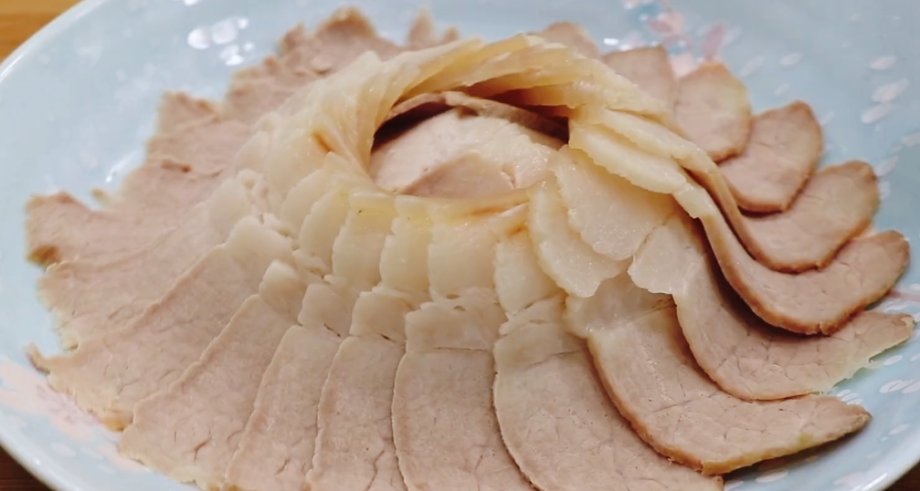 图片[4]-【蒜泥白肉】做法步骤图 色香味俱全 一次两斤不够吃-起舞食谱网