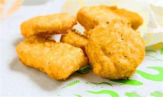 华莱士那么便宜能吃吗，华莱士为什么这么便宜（华莱士越来越经济实惠）