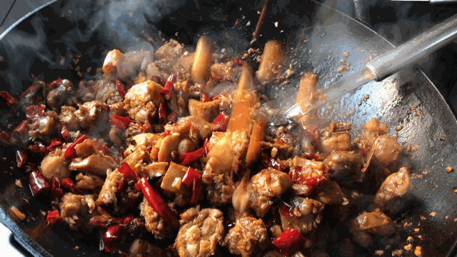 跳水兔的正宗做法四川，自贡跳水兔的做法（四川人的命，都是兔肉给的）