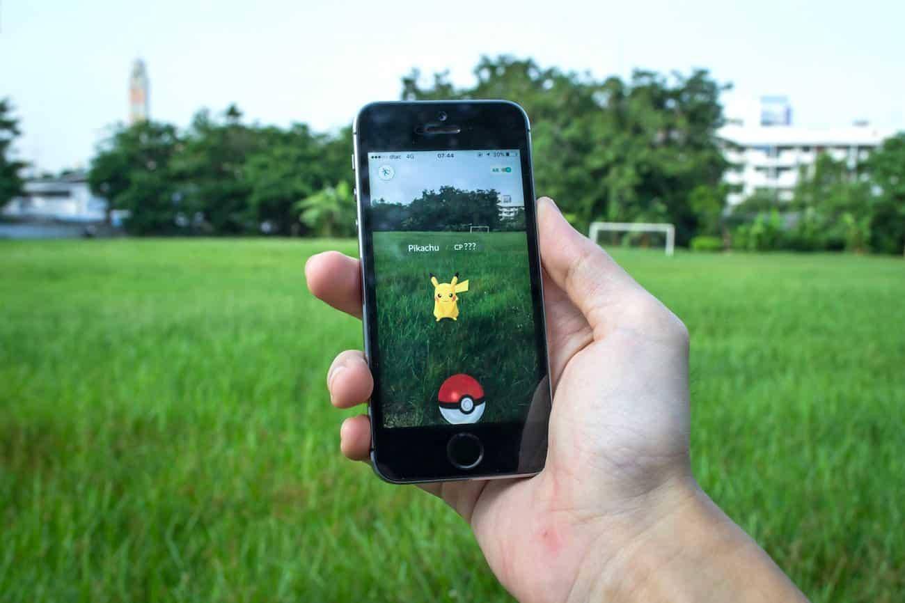 ar眼镜和vr眼镜区别，vr眼镜还是ar眼镜（AR、VR还傻傻分不清）