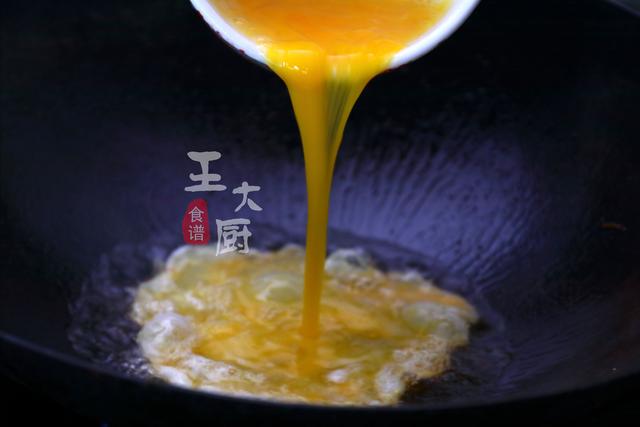 苔菜怎么做好吃，白菜怎么炒好吃又简单的做法（苔菜炒鸡蛋的家常做法）