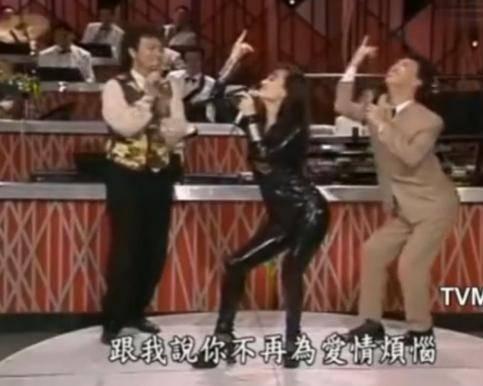 比莉的儿子，周汤豪的爸爸是谁（她的故事远比想象的更加难以置信）