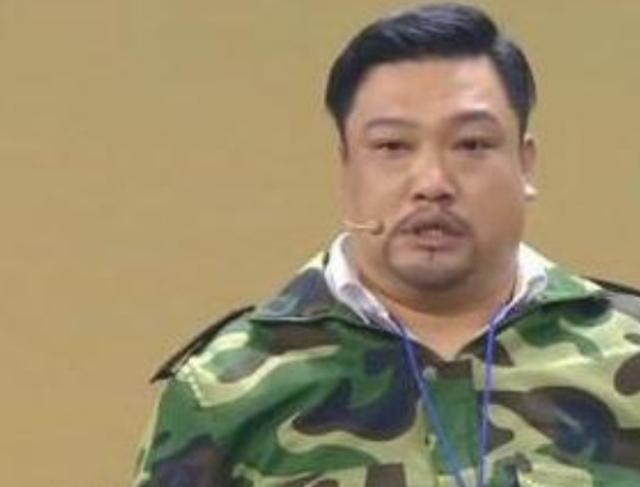 “喜剧接班人”贾冰：35岁辞去副处级工作，娶美女妻子，人生赢家