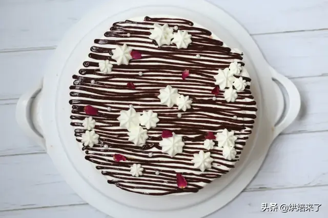 动物奶油和淡奶油的区别，六个区别详细了解植物奶油还是动物奶油