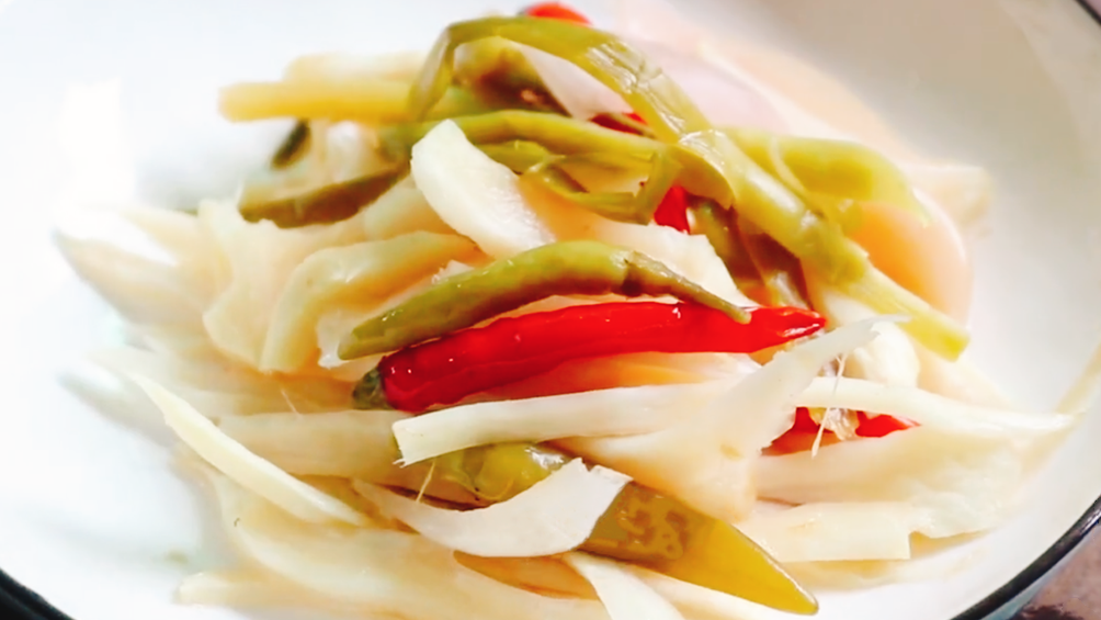 【四川泡菜】做法步骤图 酸辣爽脆不生花 放一年不会坏-起舞食谱网