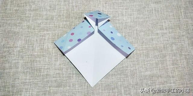 小学生必备自制信封图解步骤，小学生必备自制信封图解步骤图片（千纸鹤信封折纸教程）