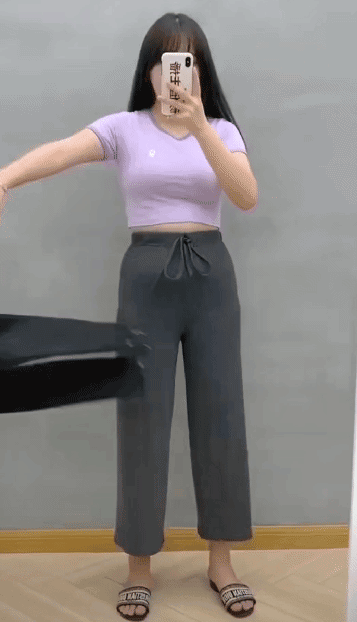 雪纺丝绒是什么面料，丝绒面料是什么面料（今年流行“云朵裤”）