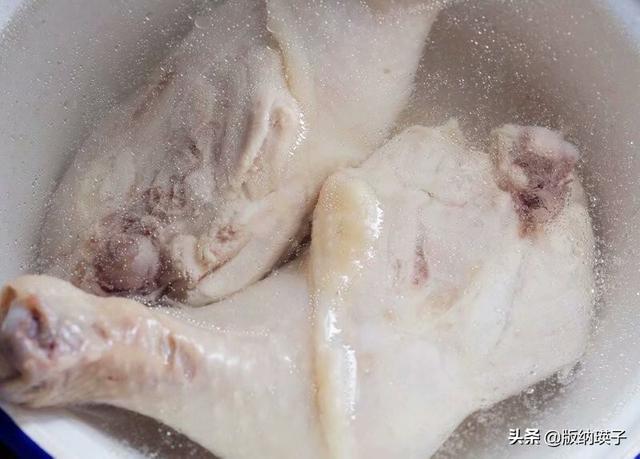 正宗的香辣鸡做法和配料，最正宗的，酱汁调配很重要