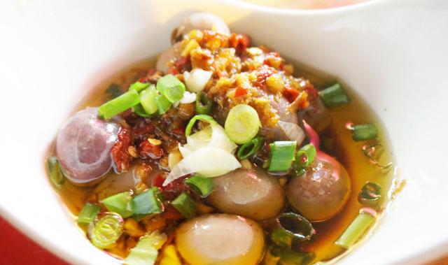 鸭肫是鸭的什么部位，鸭胗是鸭的什么部位（四川人嘴里的内脏）