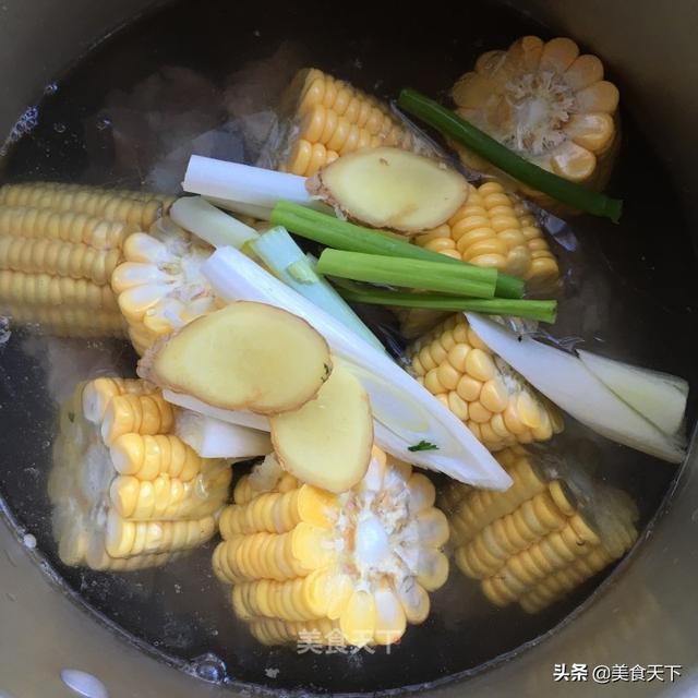 松子玉米的做法，玉米馒头怎么做才能松软好吃视频（玉米这样做也太好吃了吧）