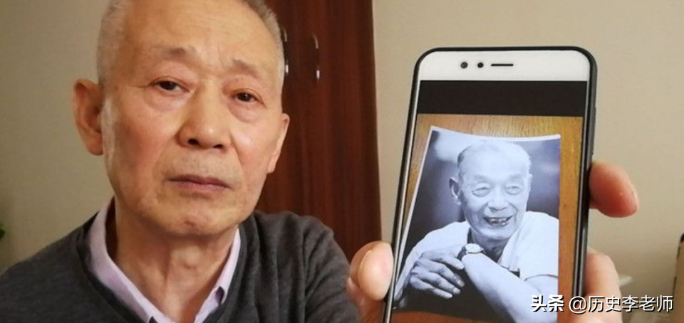 中国国旗旗杆多少米，中国国旗旗杆标准高度是多少米（四根自来水管焊接）