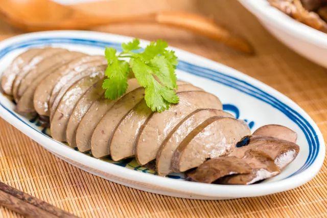 卤鹅肝的做法，煎鹅肝的做法（顶级法国鹅肝怎样做才不浪费）