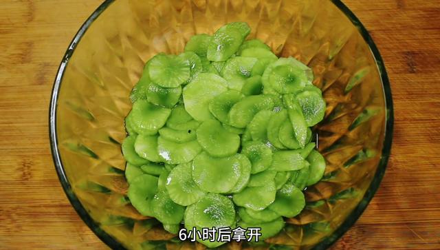 莴苣怎么做才好吃，莴笋这样做太好吃了天天吃都不腻（莴苣这样做才是极品）