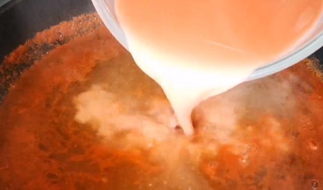 西瓜冰糕怎样做，西瓜冰糕怎样做好吃（2分钟教你用西瓜做凉糕）