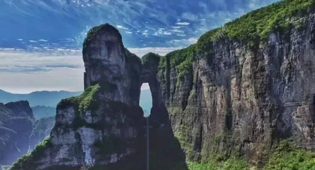 湖南张家界学院好不好，张家界学院学费多少一年（湖南省有所一本大学位置绝佳）