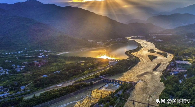 四川为什么叫天府之国，天府之国为什么是四川（四川为什么不叫“三川”或者“五川”）