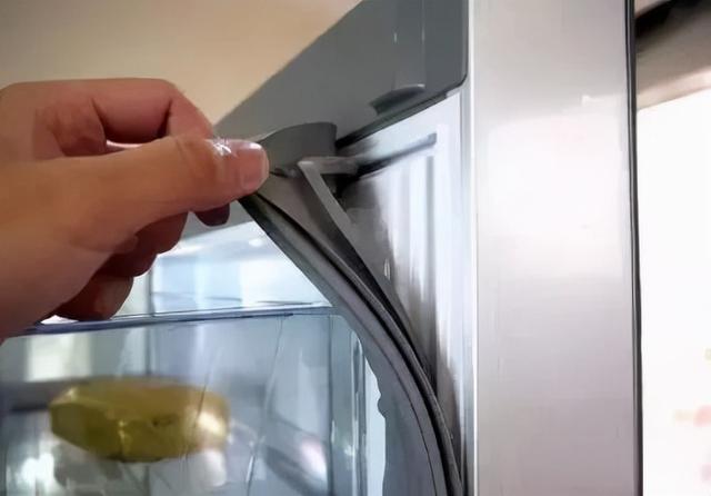 油渍时间长了怎么洗掉，油渍时间长了能洗掉吗（厨房陈年重油污）