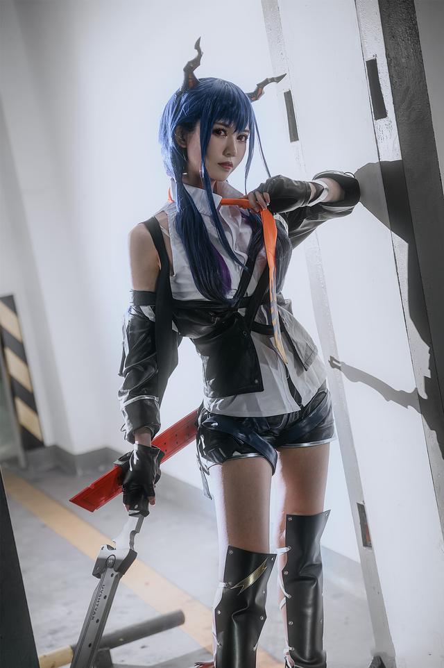 陈sir什么意思，为什么要叫陈sir（四位国人COSER扮演的手游《明日方舟》角色陈SIR）