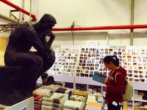 巴尔扎克像雕塑赏析，巴尔扎克像（他是清醒而孤独的思想者）