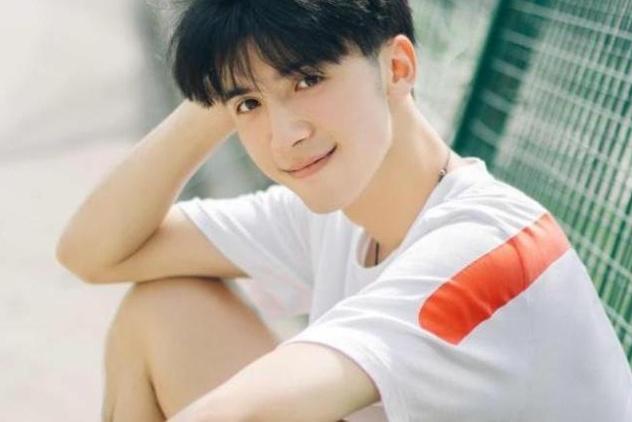 让水瓶男心软的必杀技，水瓶聊天态度看出他喜欢你（能让十二星座男心软的一句话是什么）