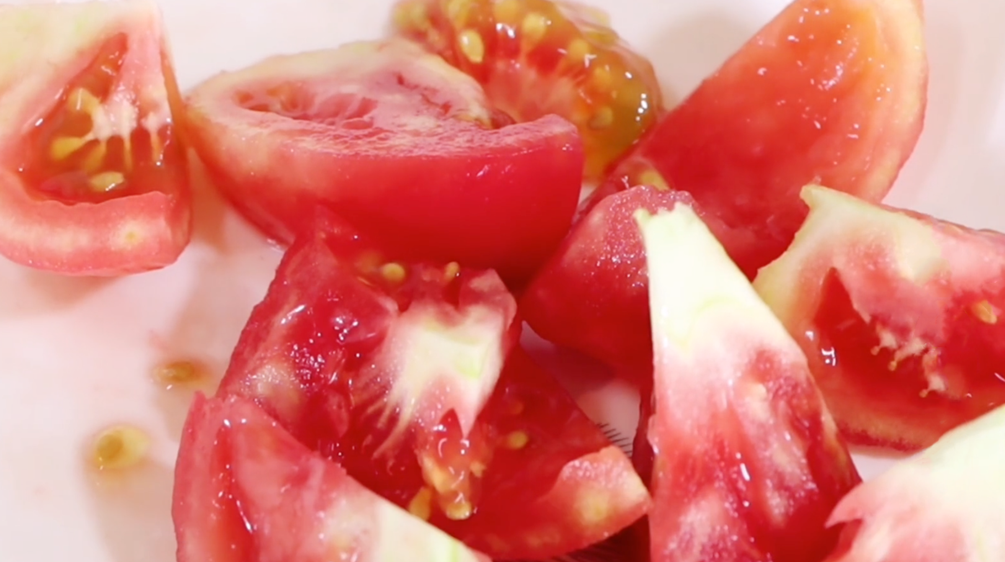 图片[3]-【丝瓜白玉菇汤】做法步骤图 营养又美味 清甜开胃还解油腻-起舞食谱网