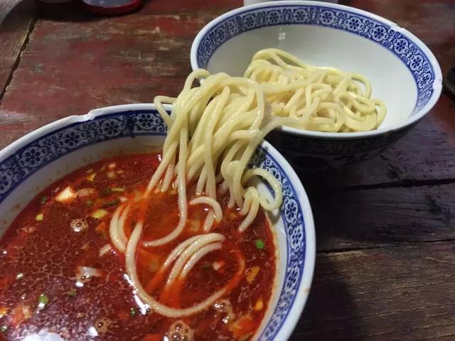 和乐面是软面还是硬面，我一定请你吃饸饹面