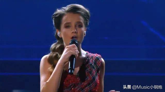 奇异恩典歌词，奇异恩典歌词中文歌谱（14岁的歌手居然能唱得如此感动）