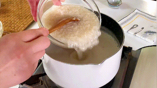 兰州牛奶醪糟的做法，兰州的牛奶醪糟怎么做（牛奶鸡蛋醪糟怎么煮不结块）