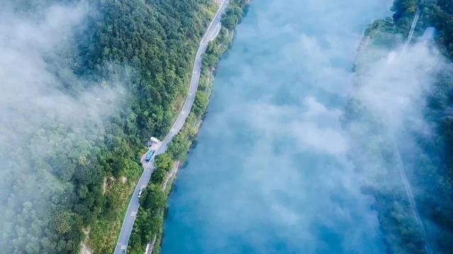 仰天湖大草原游玩攻略，仰天湖大草原攻略有哪些（雾霾小东江、壮阔高椅岭）