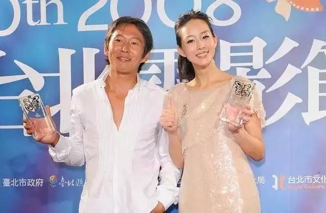 关于指奸是什么意思的信息，曾逼女星拍大尺度床戏强吻张钧甯恶报