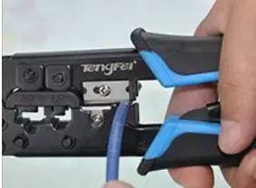 水晶头排线图，网线水晶头排线图片 制作方法（弱电工程网线水晶头制作及标准接法教程）