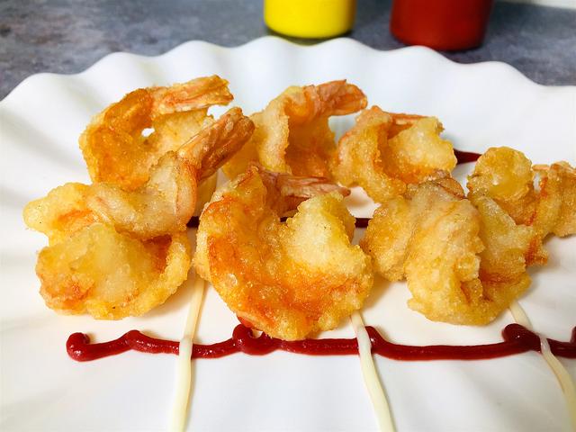 如何炸虾又香又脆，虾怎么炸才香脆（入冬吃炸虾，如何炸得又酥又脆）