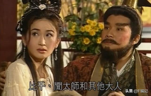 张学友的《有个人》 歌词，张学友的《有个人》（现实却每年都手写充满爱的卡片给太太）