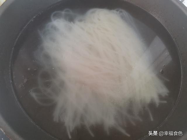 怎样煮螺蛳粉才能好吃，只需要加2样东西