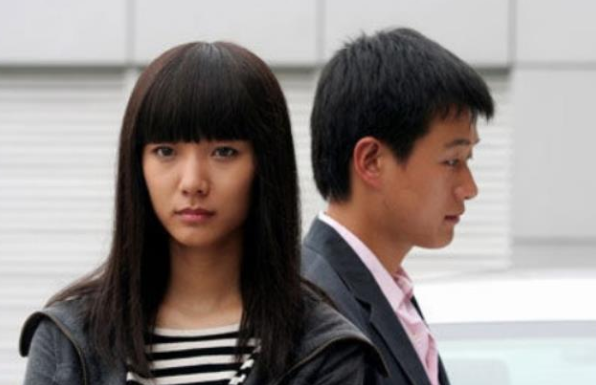 边潇潇为什么害印小天，边潇潇事件有人挺印小天吗（\