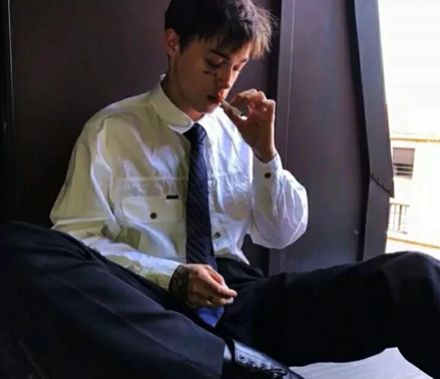 俄罗斯戒哥真名字，求一俄罗斯肖像油画家的名字喜欢画大胡子的男人（高质量戒哥）