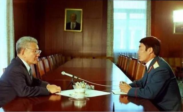 蒙古国有多少人口，蒙古国有多少汉族人（蒙古国才300万人口）