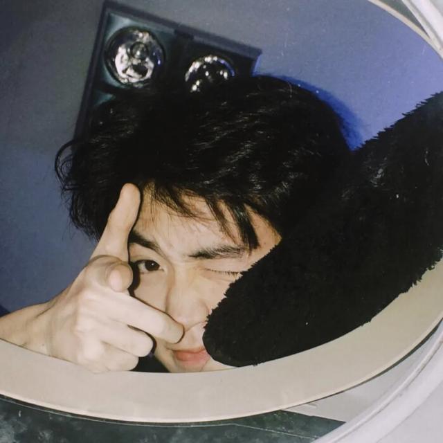 黑化头像微信，黑化头像（黑化头像和高冷壁纸的季节）