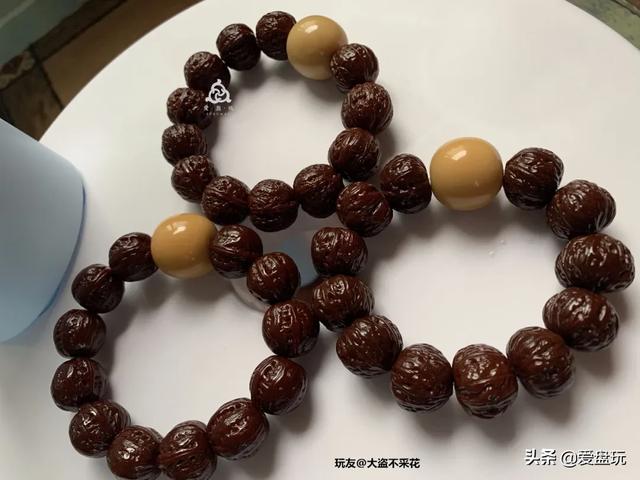 象牙果盘玩后效果图，象牙果是什么（这些小众配饰，太过瘾了）