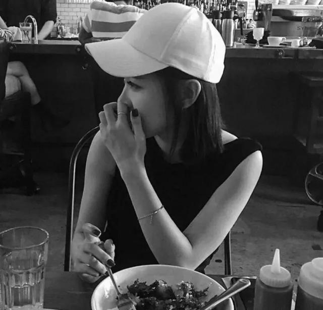 时尚气质女头/女孩子的气质要有也要有素质，微信头像，时尚气质女头/女孩子的气质要有也要有素质（有气质的女生头像）