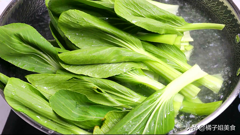 图片[3]-青菜好吃做法 不炒不凉拌 上桌瞬间就扫光-起舞食谱网