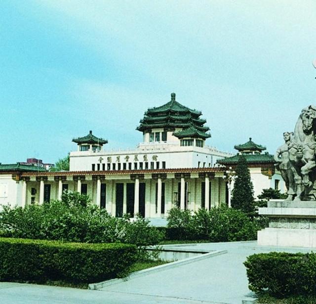 大裤衩建筑是在哪里，大裤衩的建筑（百年瞬间丨1959年首都十大建筑）