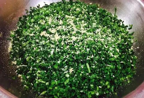 韭菜的做法，油菜的做法大全家常菜（家里连续一周每天都闻韭菜香）