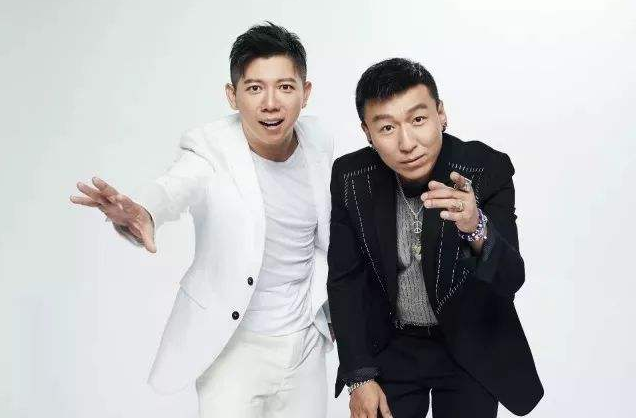 奔跑歌词，奔跑歌词图片（黄征疑发文暗示羽泉组合人品）