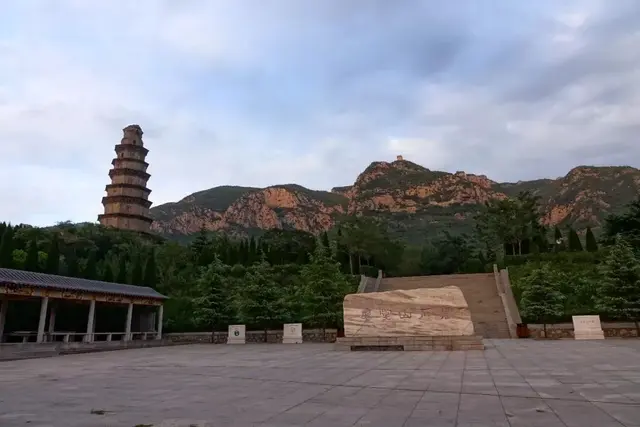 响堂山在哪个地方，响堂山是哪里（邯郸V音，冀南明珠响堂山）