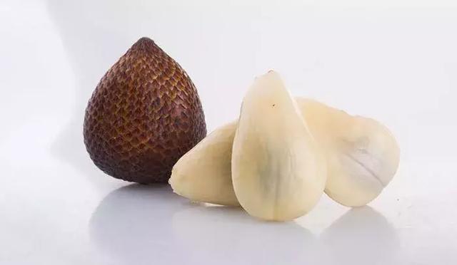 蛇皮果的营养价值，这种水果不一般（蛇皮果的药用价值）